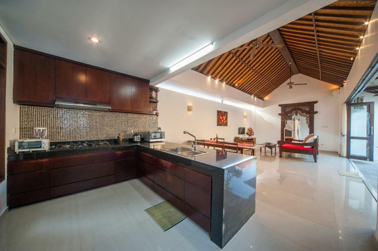 Turiya Villa Sanur Екстериор снимка